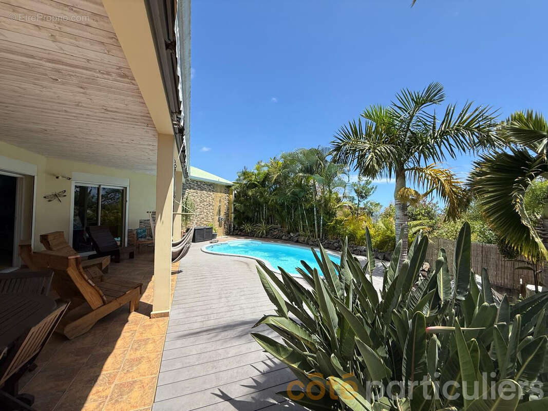 Maison à LES AVIRONS