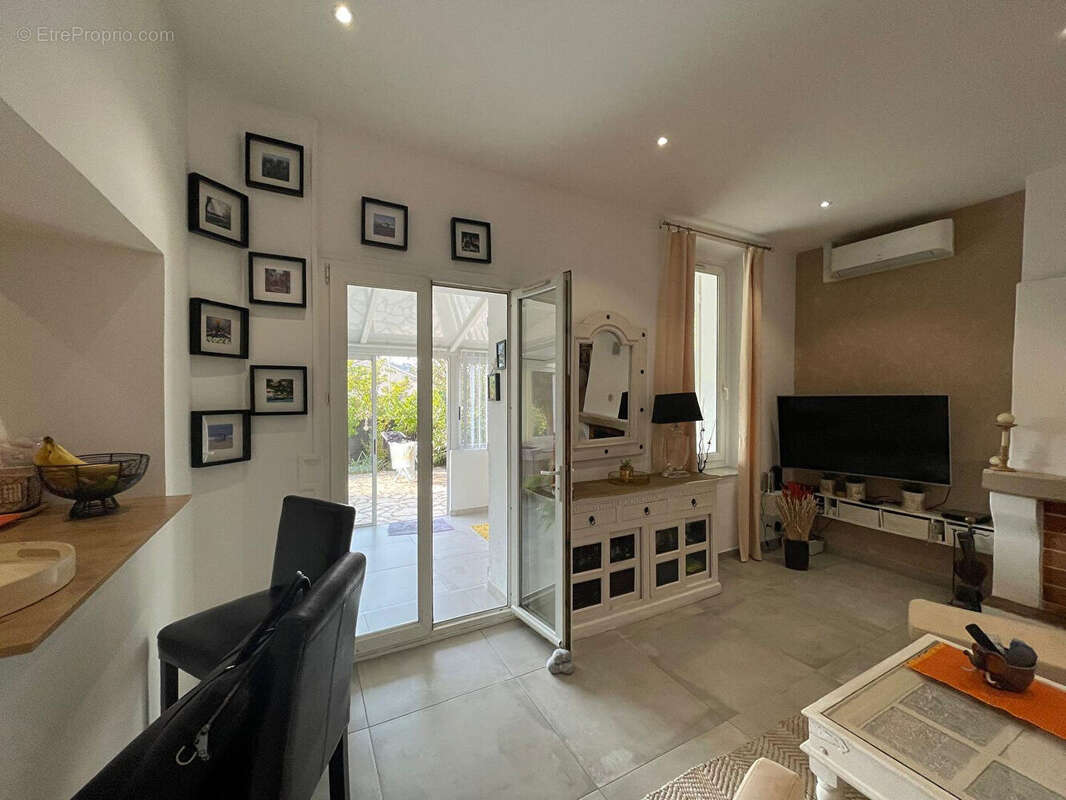 Maison à LE CASTELLET