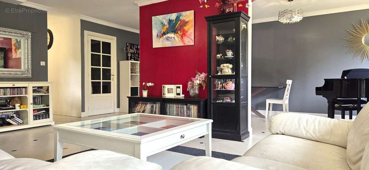 Salon - Appartement à MARSEILLE-12E