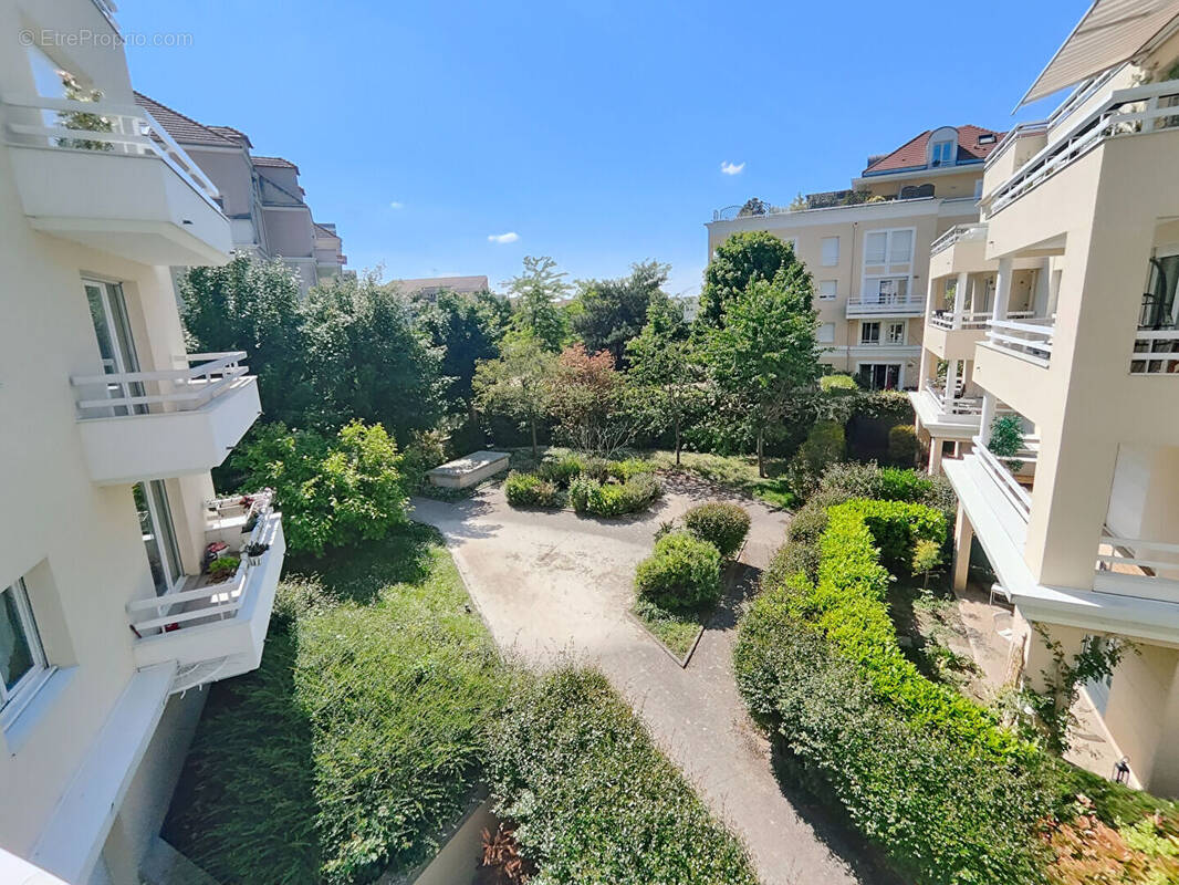 Appartement à CARRIERES-SUR-SEINE
