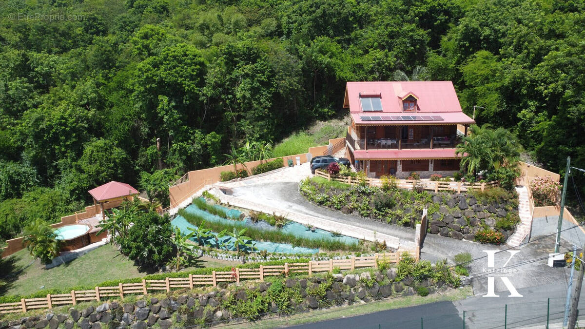 Maison à VIEUX-FORT