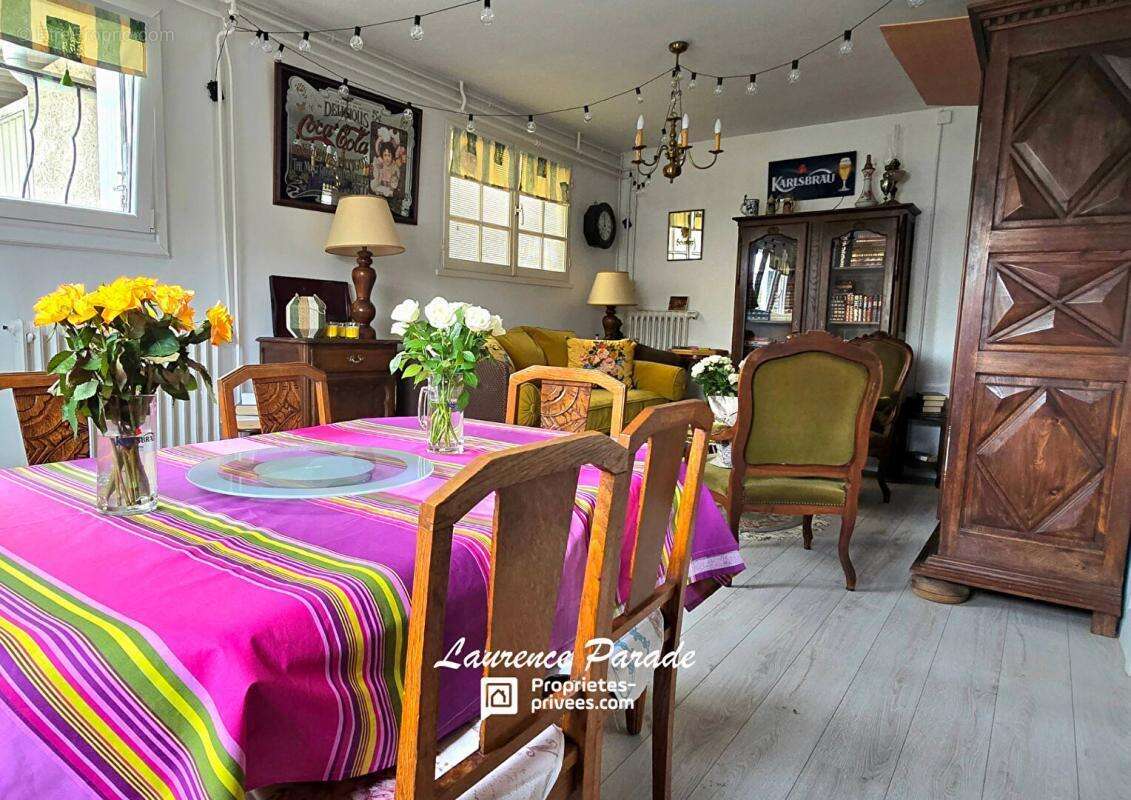 Maison à MONTPON-MENESTEROL