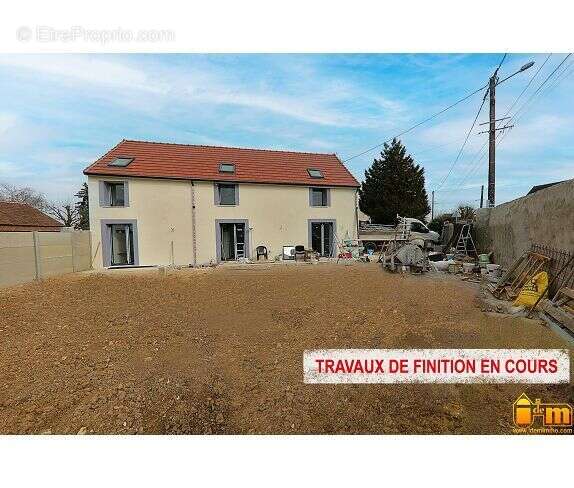 Maison à ETAMPES