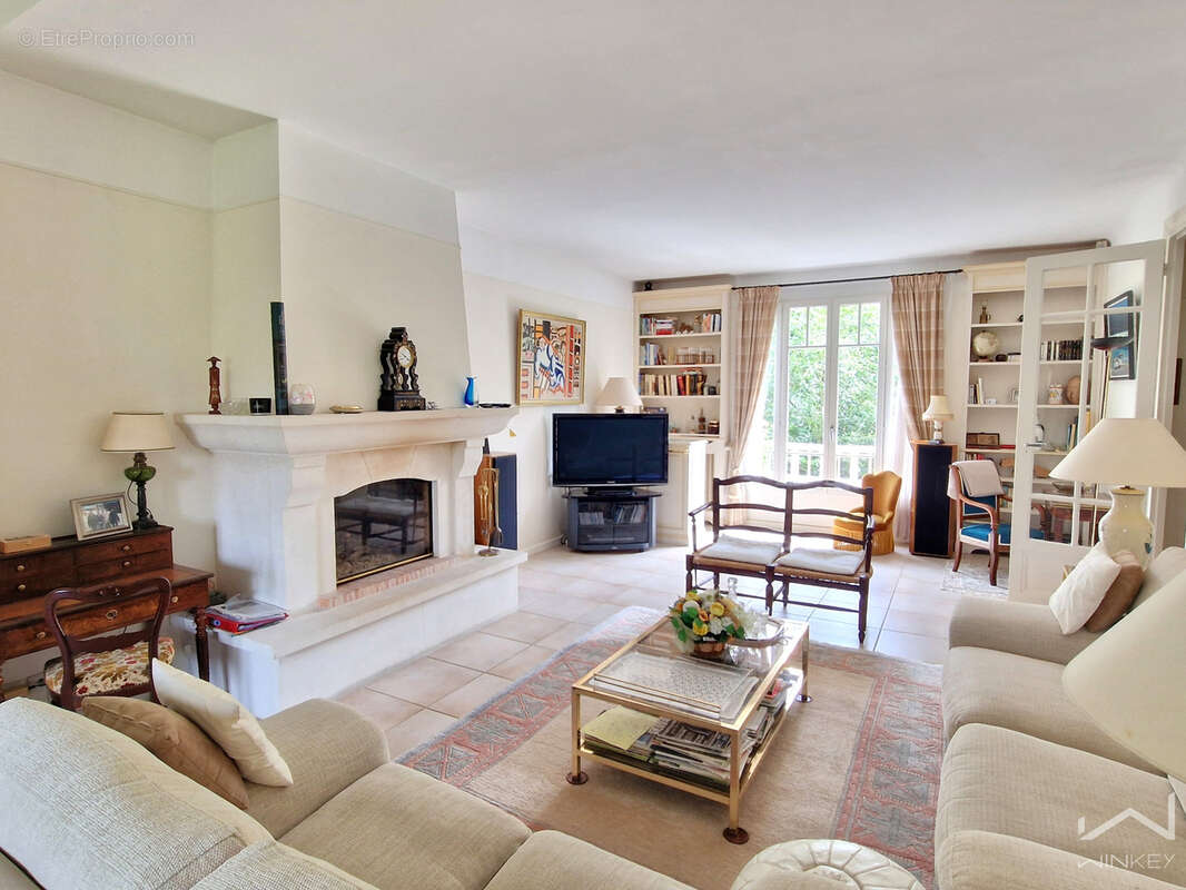 Maison à BOIS-D'ARCY