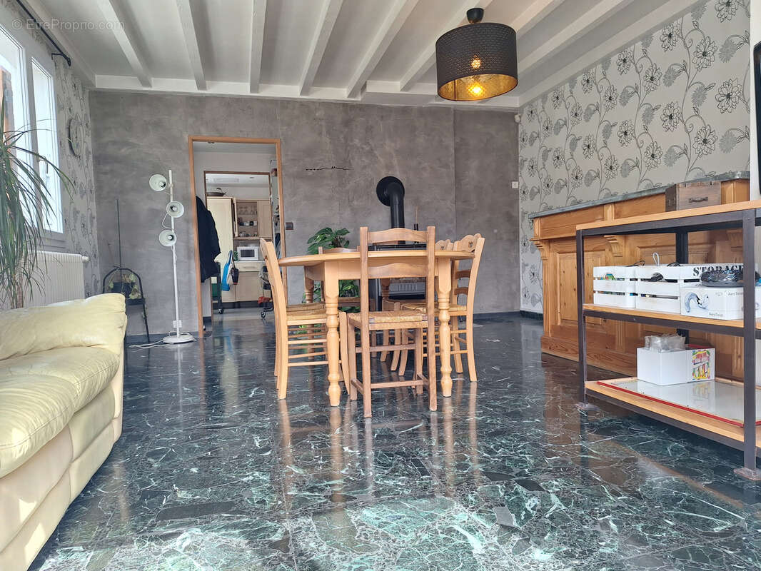 Maison à MONESTIER-DE-CLERMONT