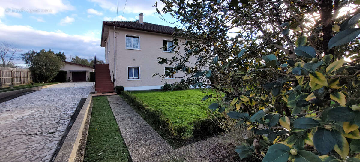 Maison à ARZACQ-ARRAZIGUET