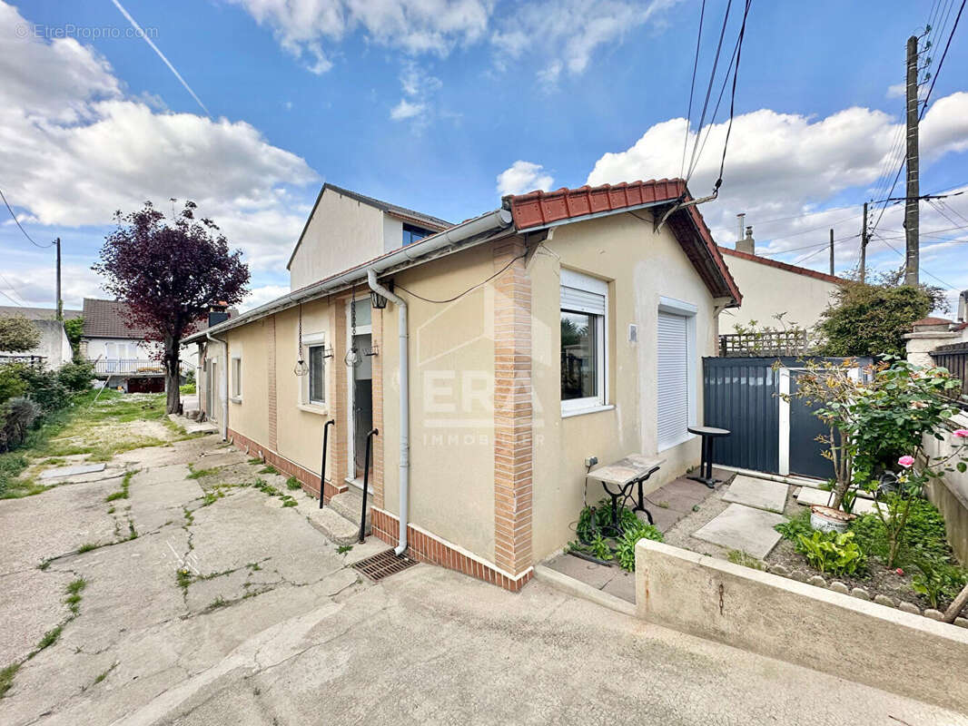 Maison à HOUILLES