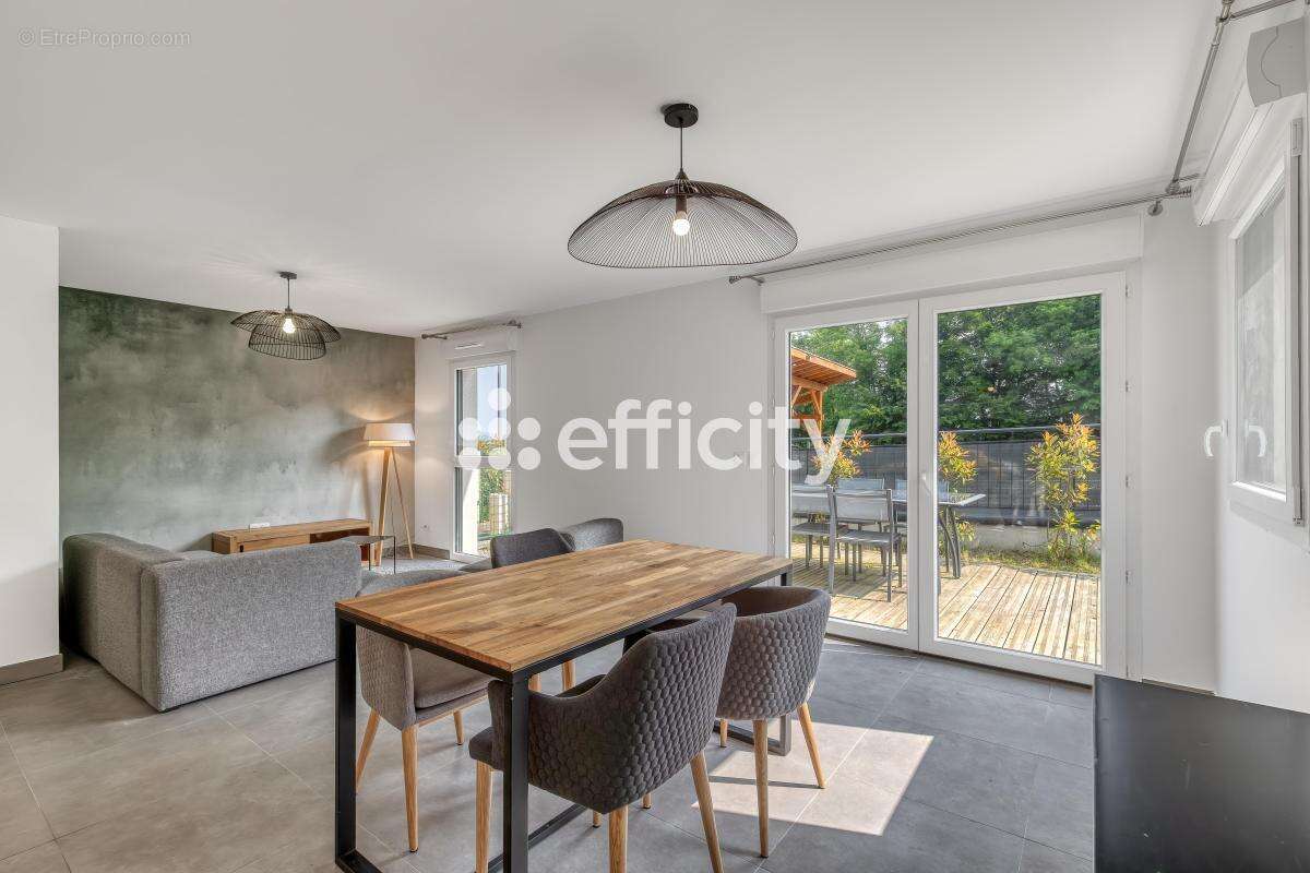 Appartement à GRESY-SUR-AIX