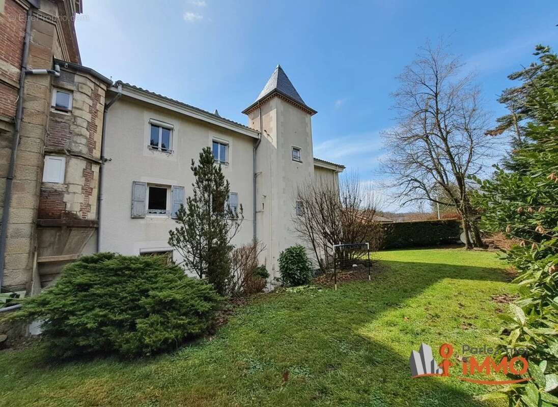 Appartement à ROCHE-LA-MOLIERE