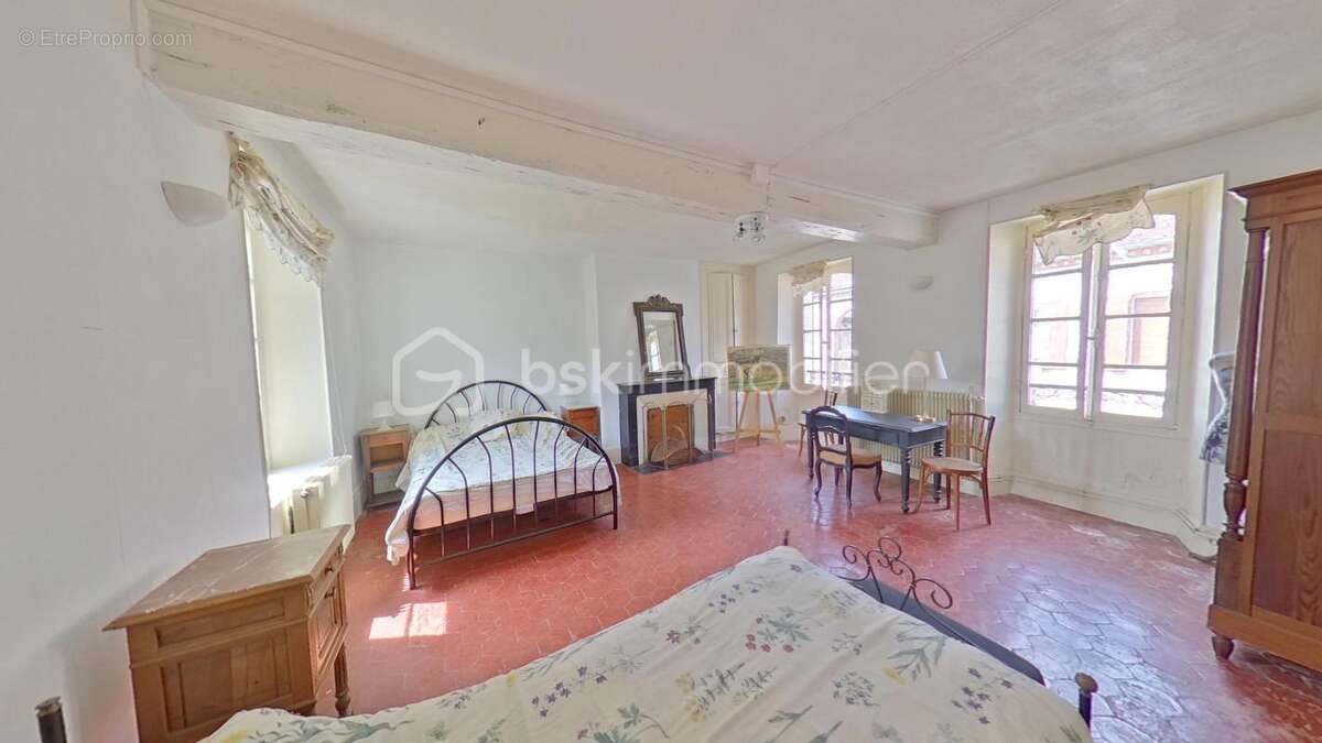 Maison à COURGENAY