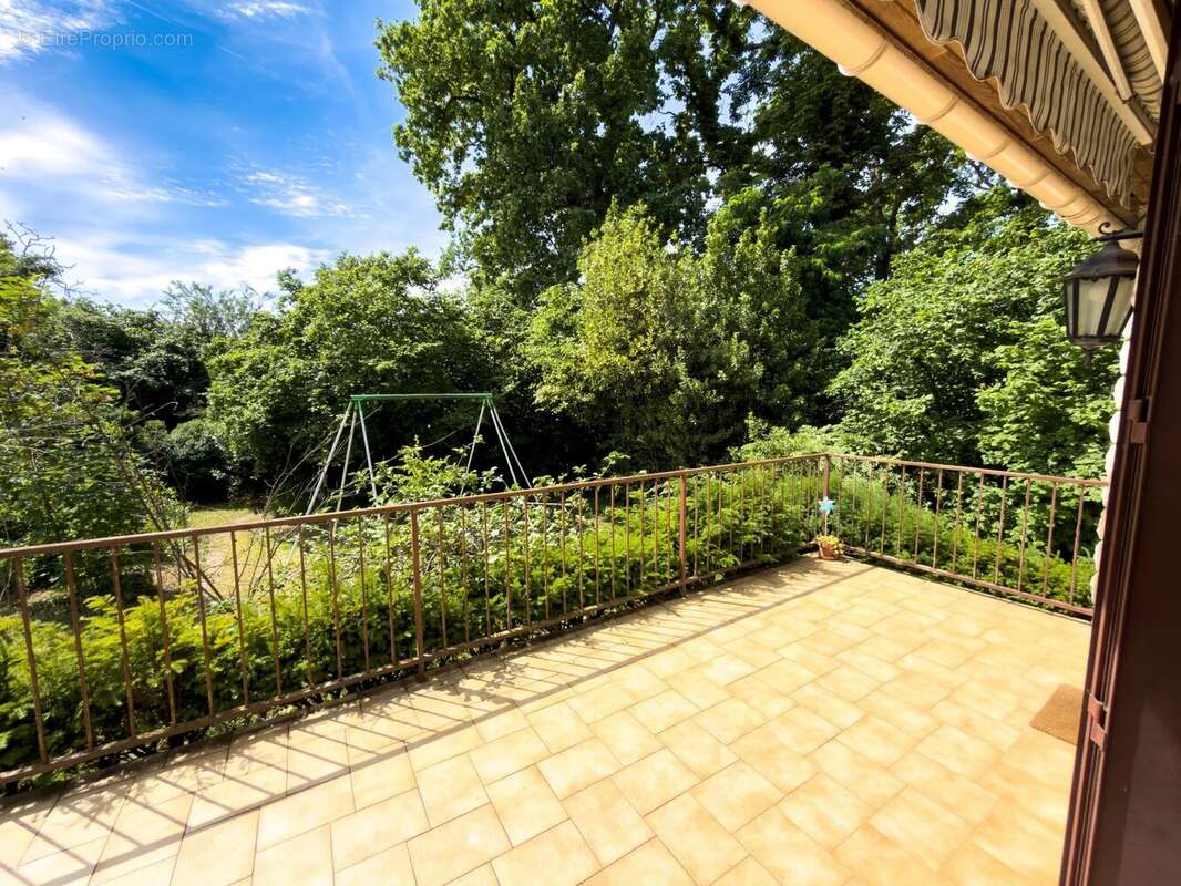 Maison à LES PAVILLONS-SOUS-BOIS