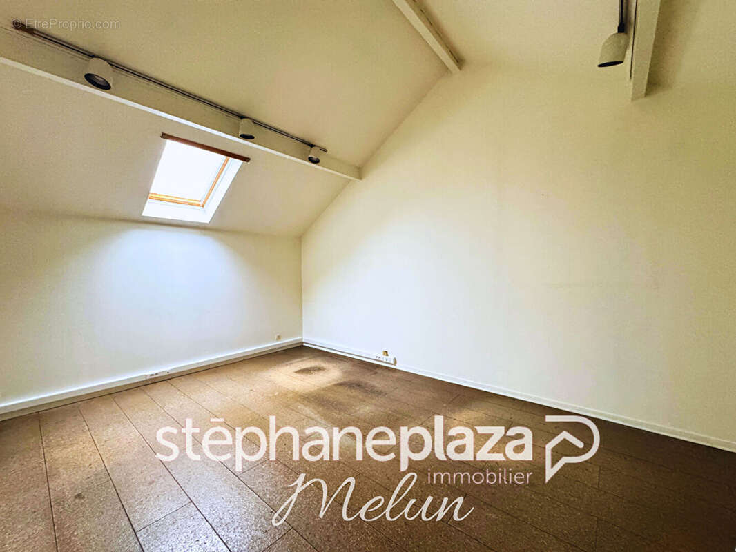 Maison à DAMMARIE-LES-LYS