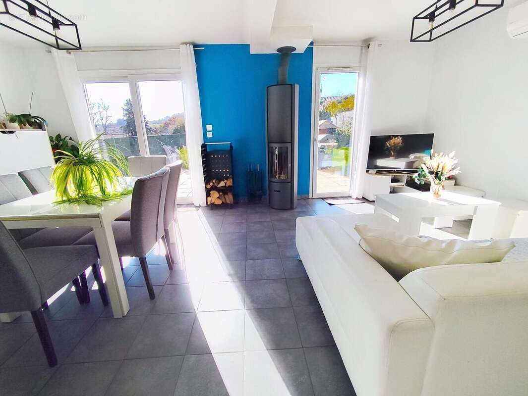 Photo 2 - Maison à CHAUSSAN