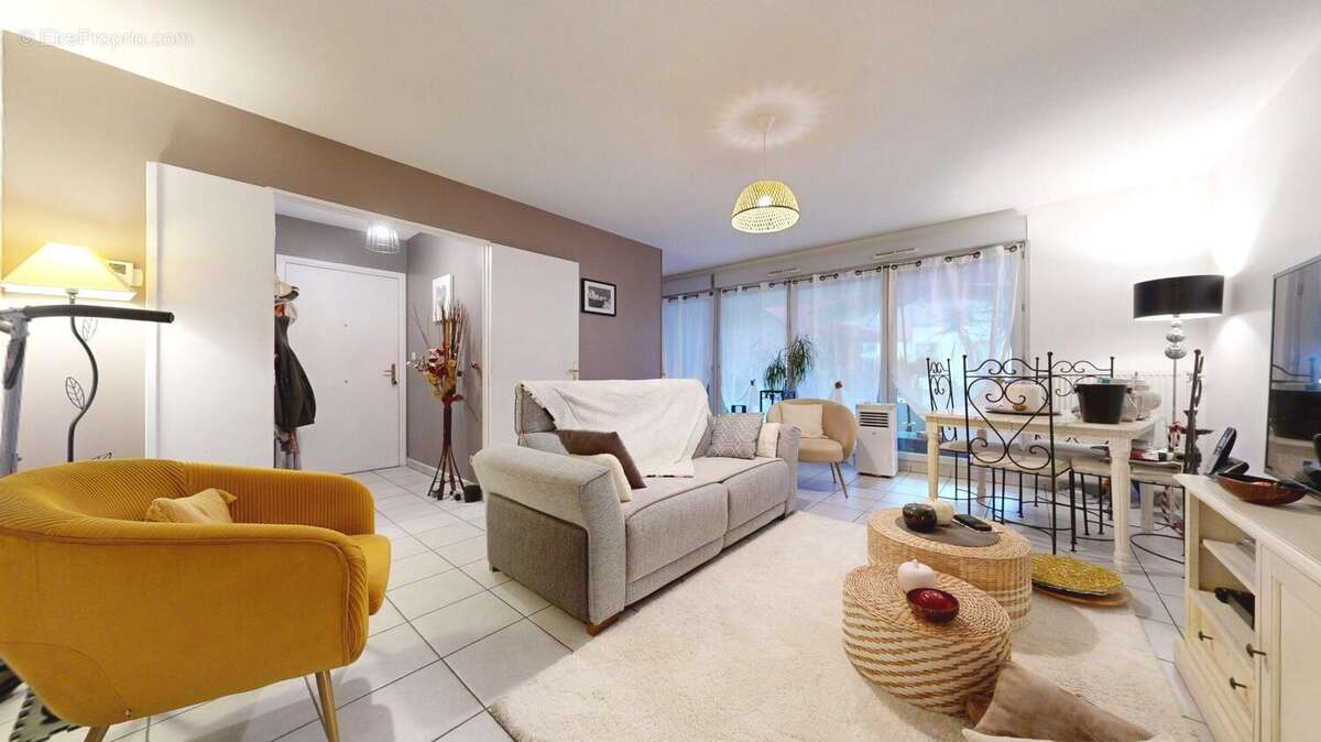 Appartement à LYON-9E