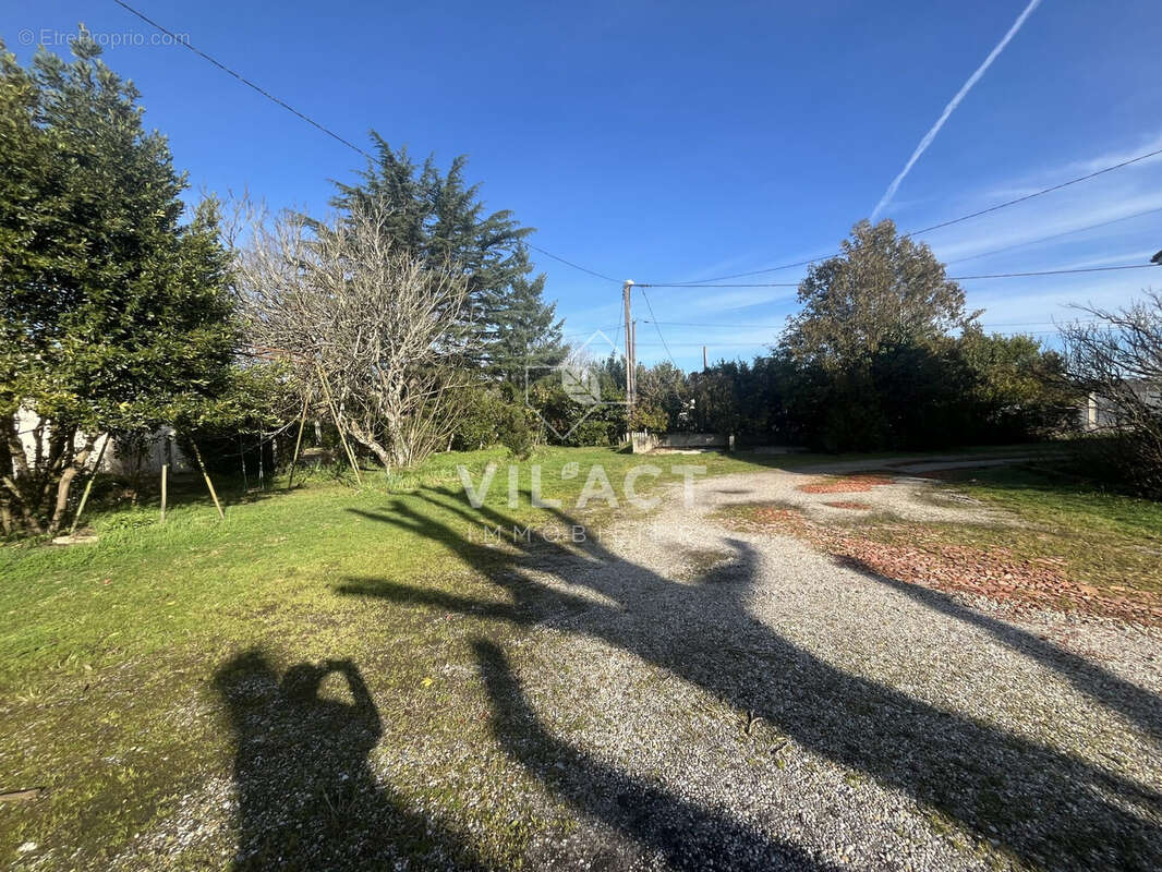 Terrain à SAINT-LAURENT-MEDOC