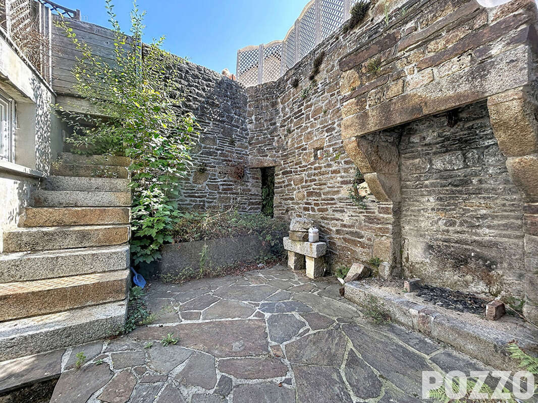 Maison de ville avec terrasses et pièces aménageables - photo 14