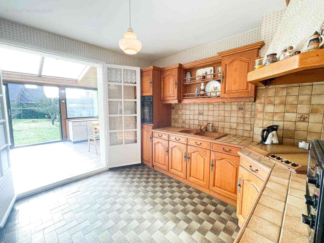 Maison à LOGONNA-DAOULAS