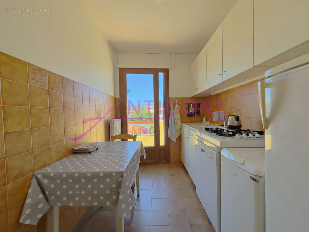 Appartement à SANARY-SUR-MER