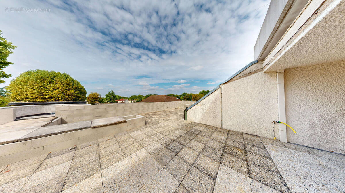 Appartement à CHAMPS-SUR-MARNE