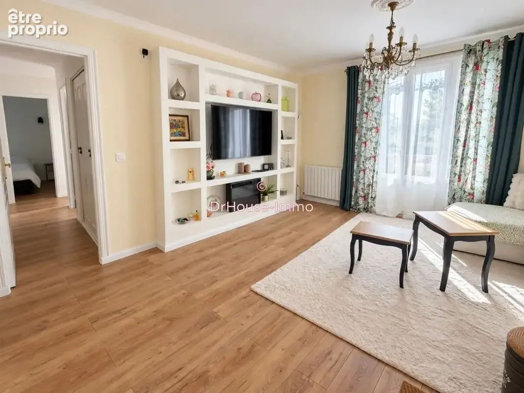 Appartement 4 pièces 65 m² à vendre à Gagny (93220) - photo 2