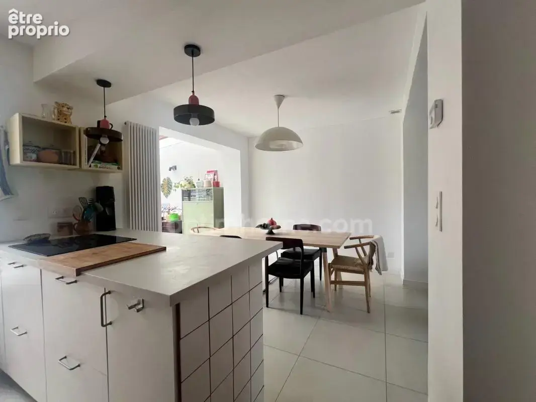 Maison de 95 m2 avec 3 chambres et un bureau - jardin - photo 2