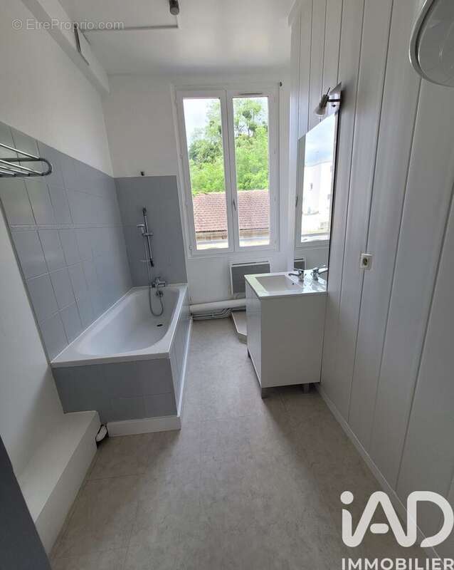 Photo 5 - Appartement à LIANCOURT