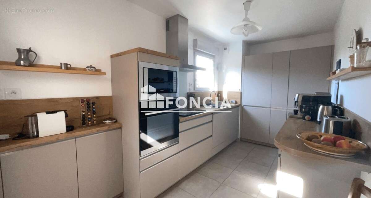 Appartement à SIX-FOURS-LES-PLAGES