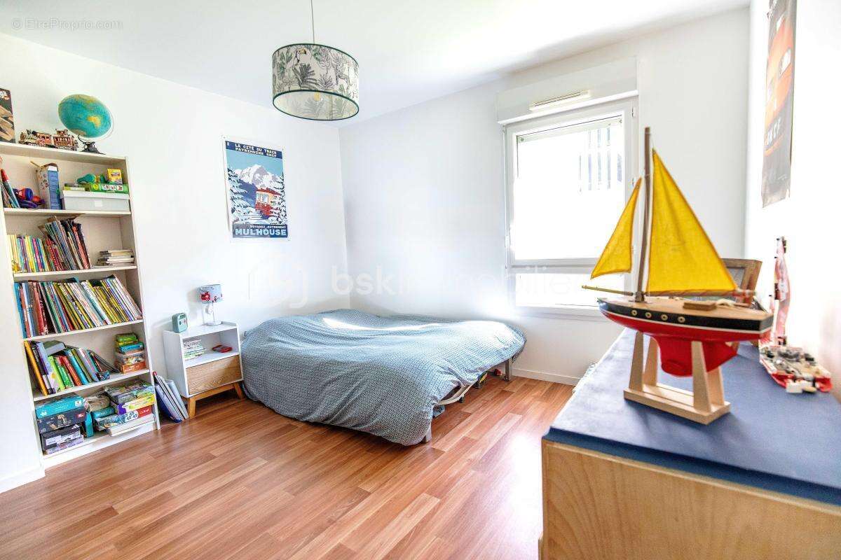 Appartement à VEZIN-LE-COQUET