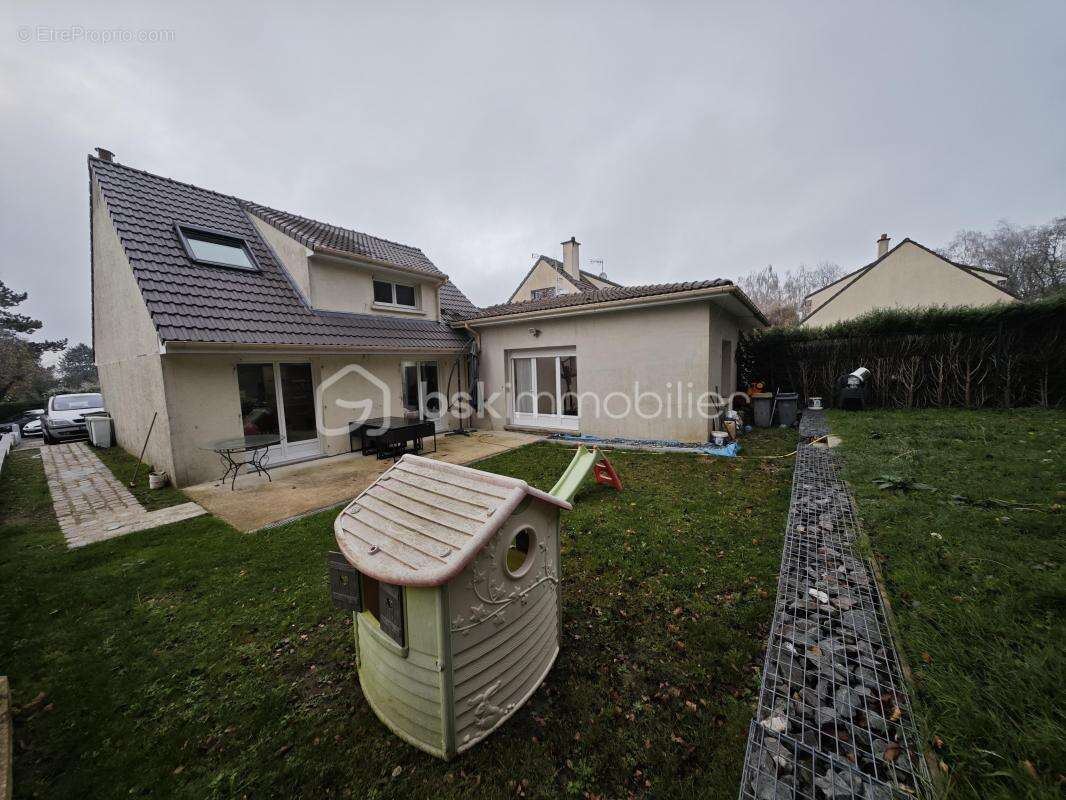 Maison à SAINT-WITZ