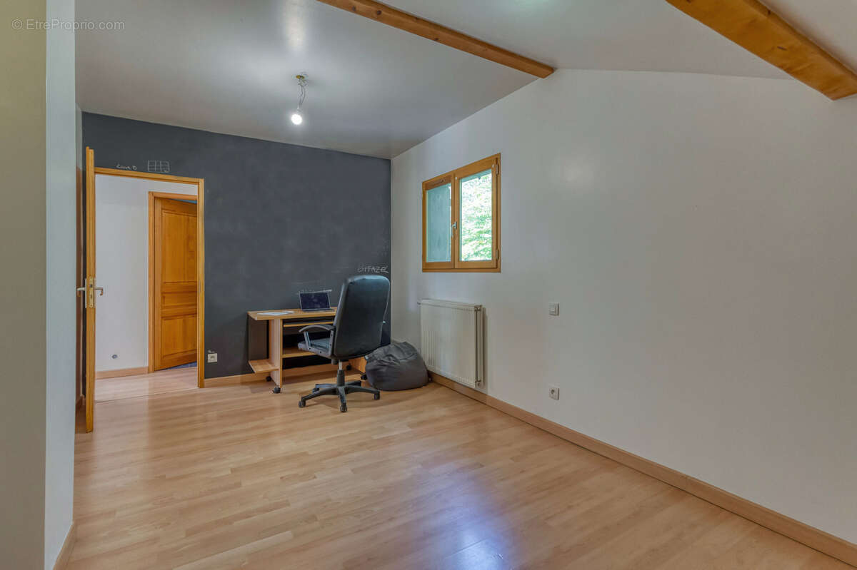 Maison à POMMIERS-LA-PLACETTE