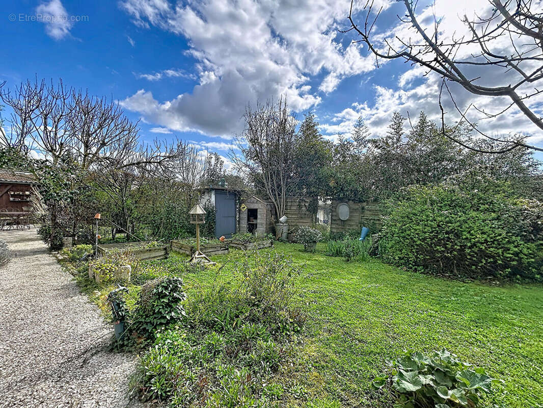 Maison à TONNAY-CHARENTE