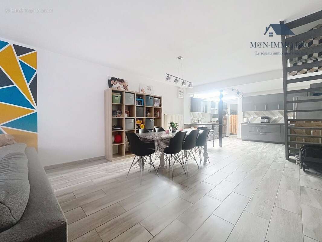 Maison 110 m² à Sailly-Sur-La-Lys  - photo 8