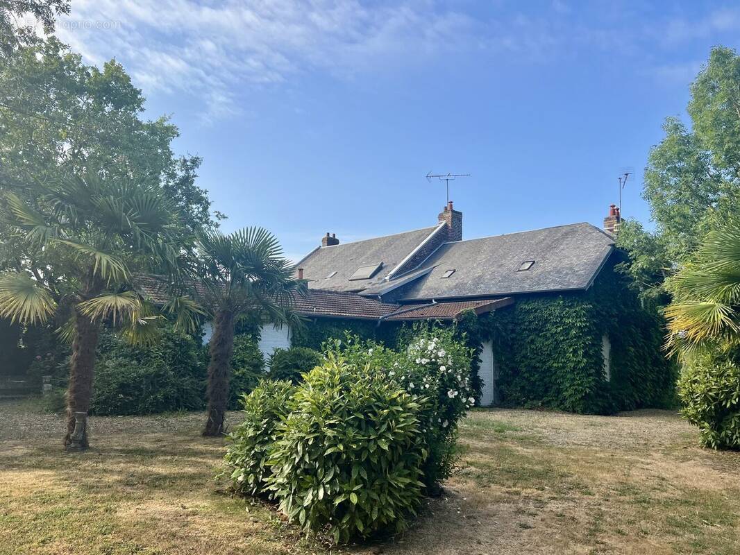 Maison à FRIERES-FAILLOUEL