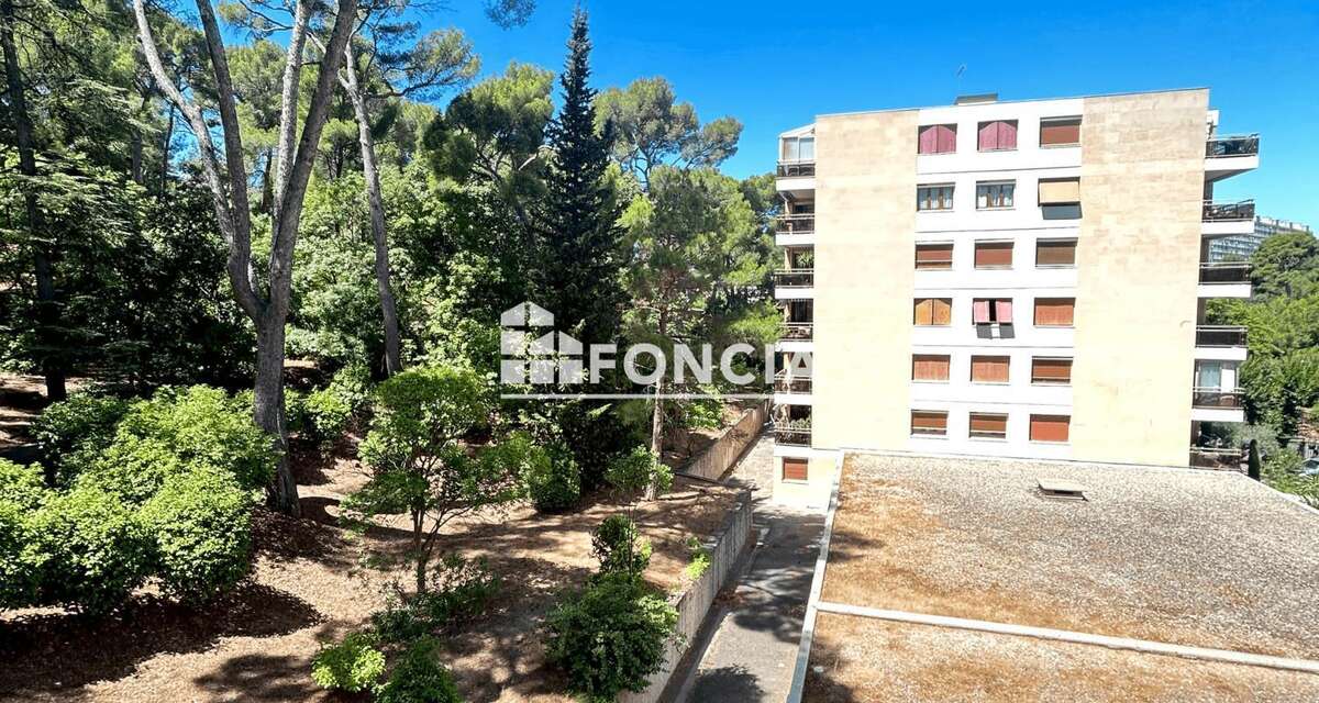 Appartement à MARSEILLE-9E
