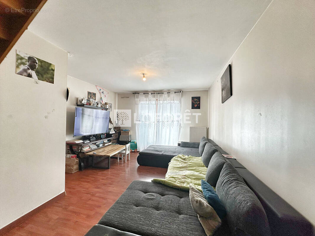 Appartement à JUVISY-SUR-ORGE