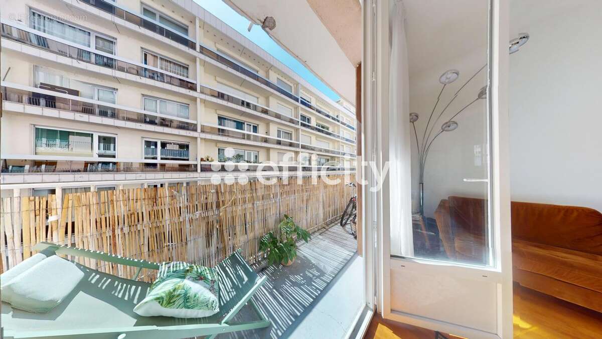 Appartement à LYON-6E