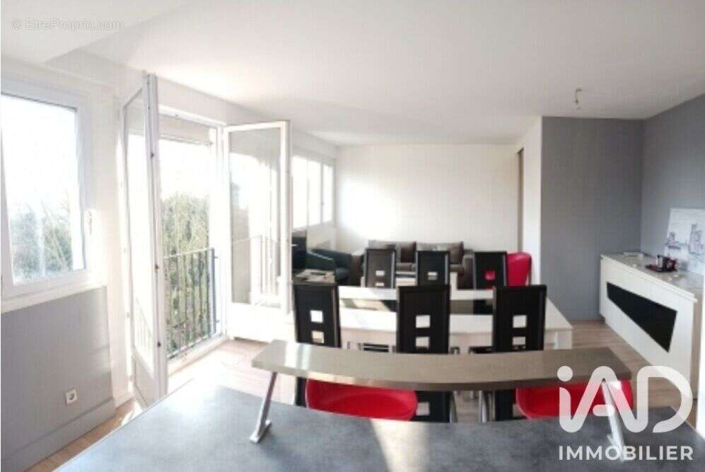 Appartement 64 m² à La Rochelle  - photo 4