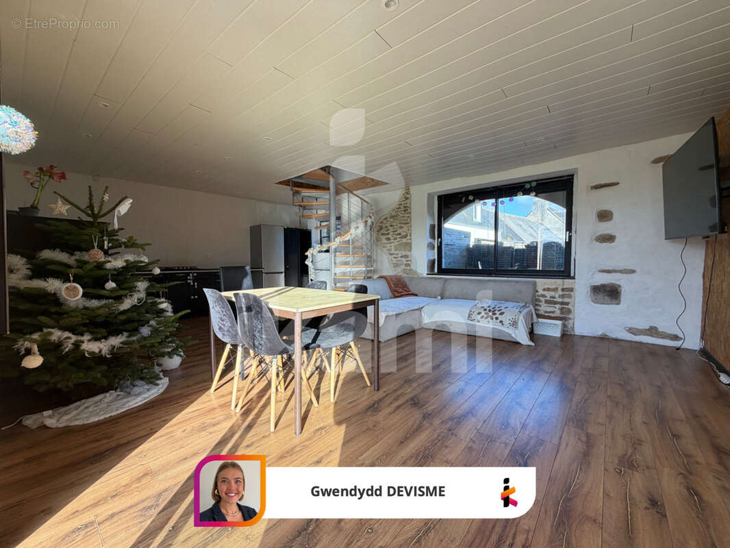 Maison à PLONEOUR-LANVERN