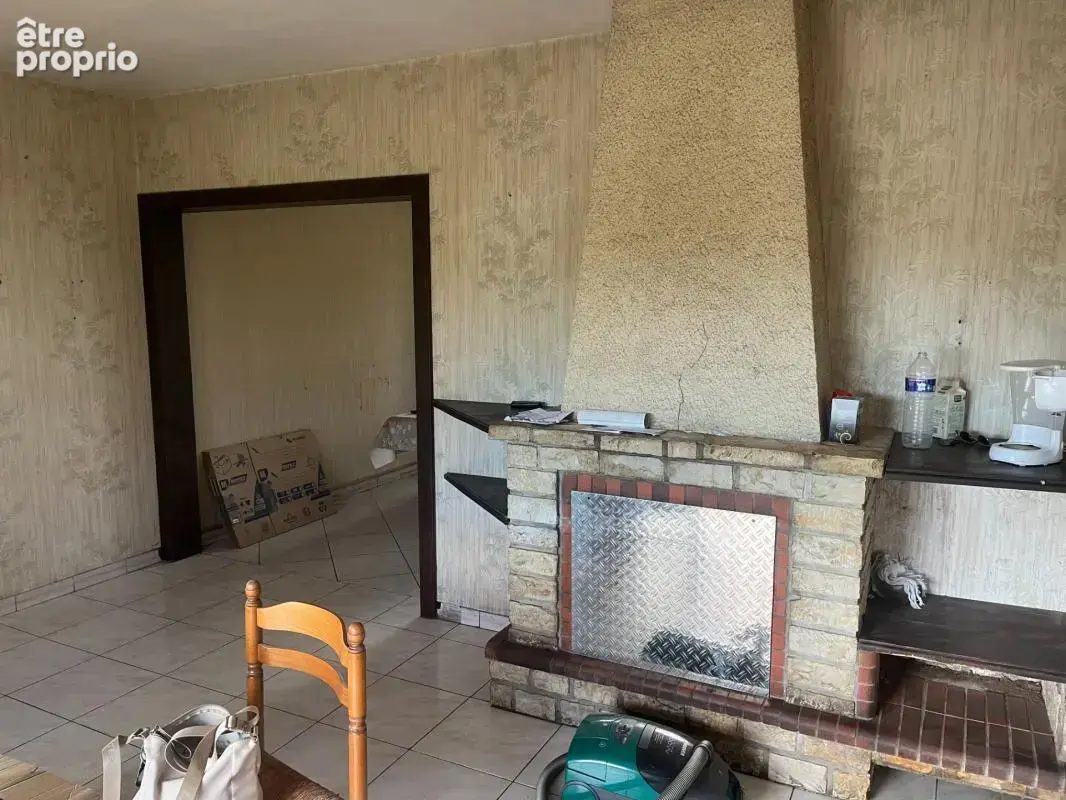 Maison à vendre 5 pièces aux portes de CHALAIS (16) avec grand jardin arboré clos et verger - photo 7