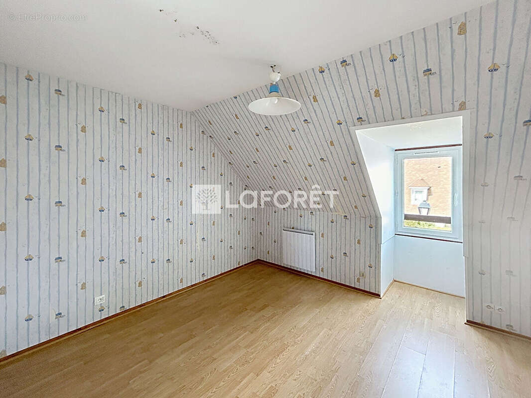 Maison familiale centre Orgeval 7 pièce(s) 164 m2 - photo 10