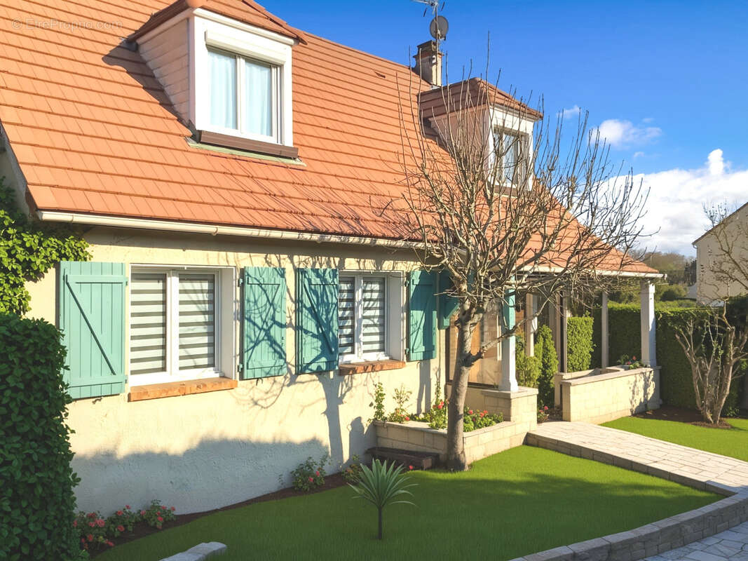Maison à SAINT-GERMAIN-LES-ARPAJON