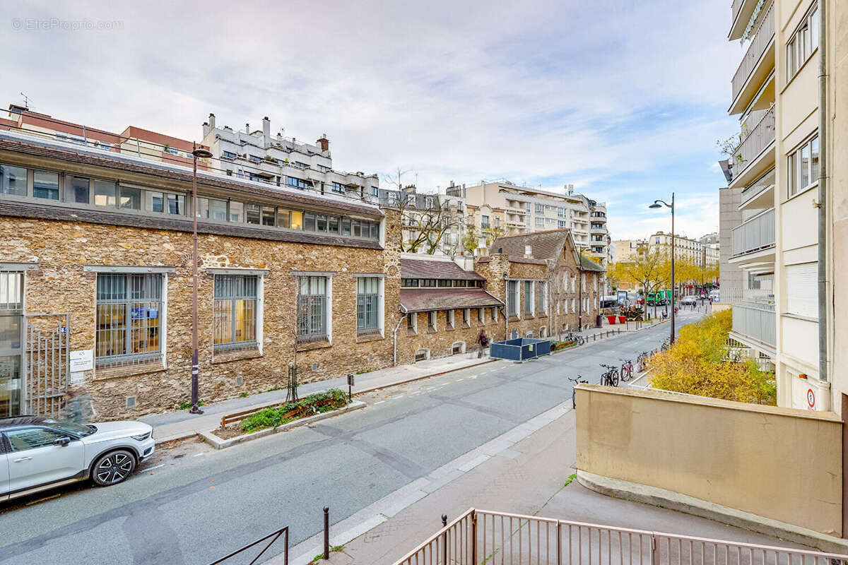 Appartement à PARIS-20E
