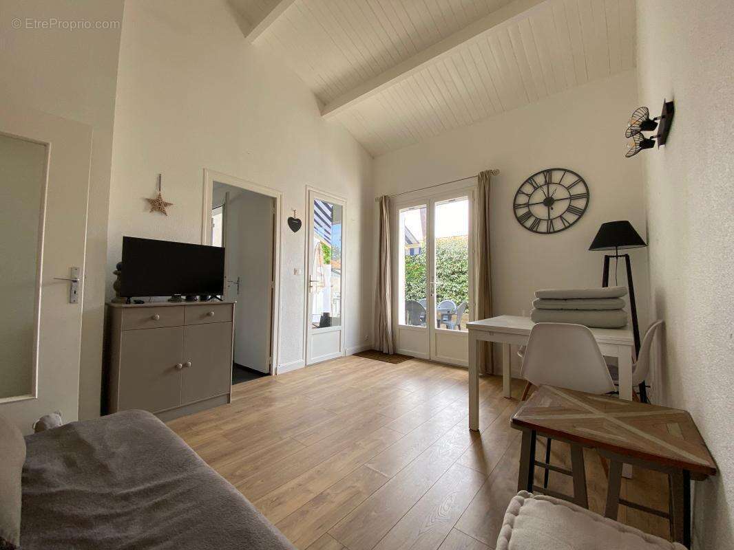 Maison à LES MATHES