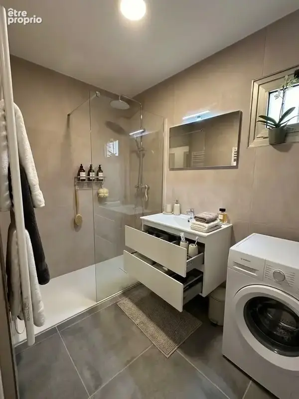 A vendre 330 000 euros un magnifique 3 pièces 57m2, terrasse profonde de 37m2, piscine, garage fermé dans rési - photo 5