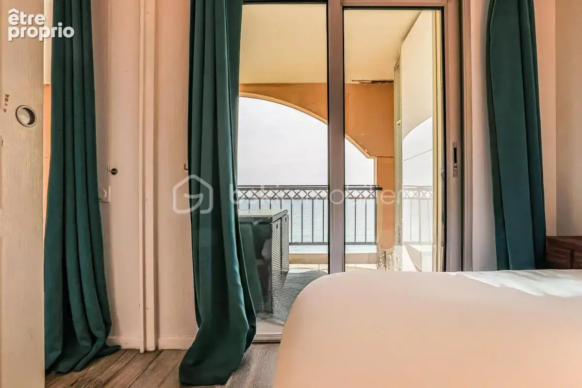 2 pièces rénové avec vue mer frontale et grande terrasse - photo 7