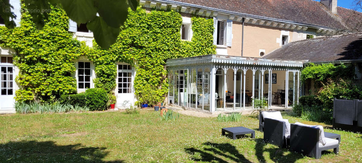 Maison à CHAMPIGNY-SUR-VEUDE