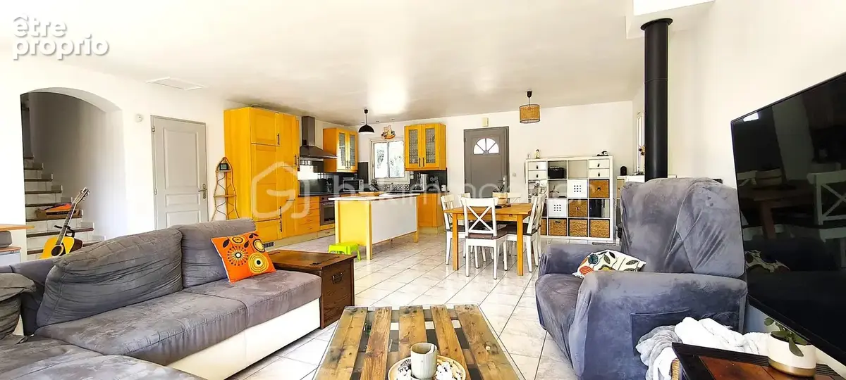 Magnifique Villa de 5 pièces , sur Saint-Chamas , au  bord de l'étang de Berre ,au calme - photo 11