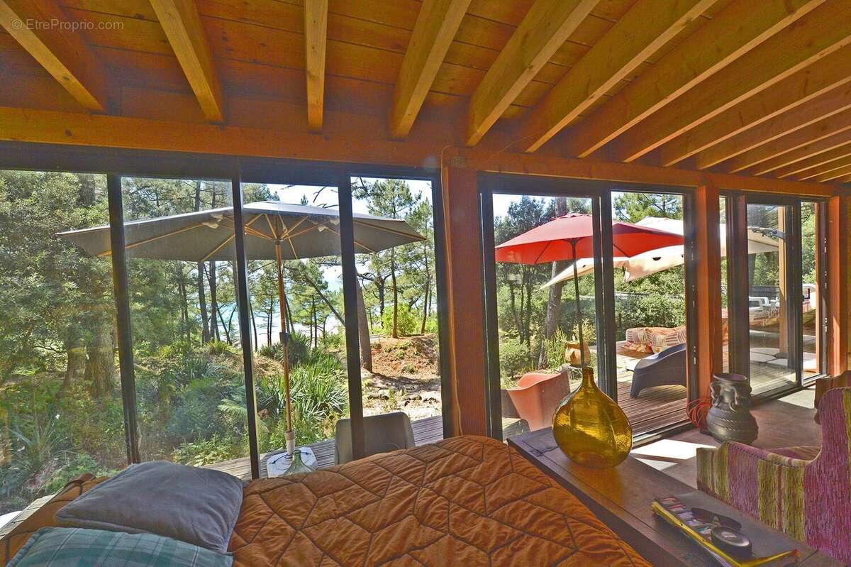 Maison à MESCHERS-SUR-GIRONDE