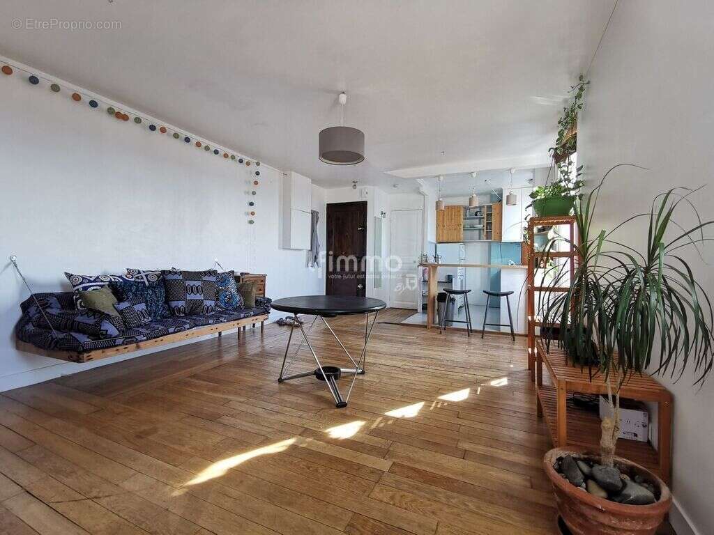 Appartement à NEUILLY-PLAISANCE