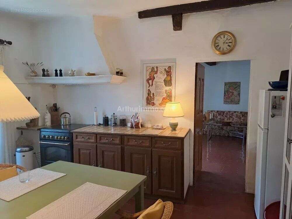 Maison à ENTRECASTEAUX